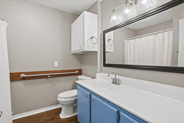 99 Poplar Dr., Hattiesburg, MS 39402