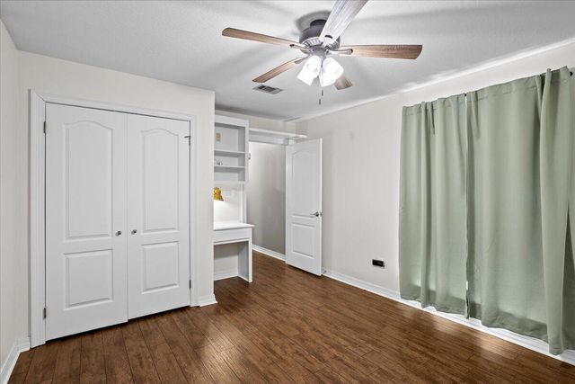 99 Poplar Dr., Hattiesburg, MS 39402