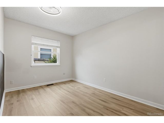 4100 S Laredo Way, Aurora, CO 80013