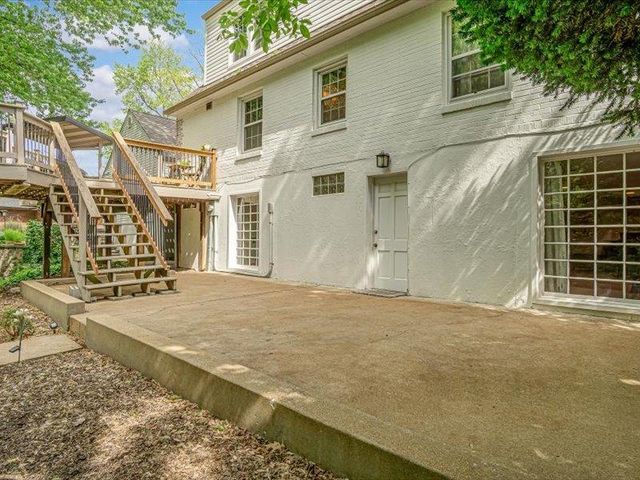 211 Country Club Lane, Belleville, IL 62223