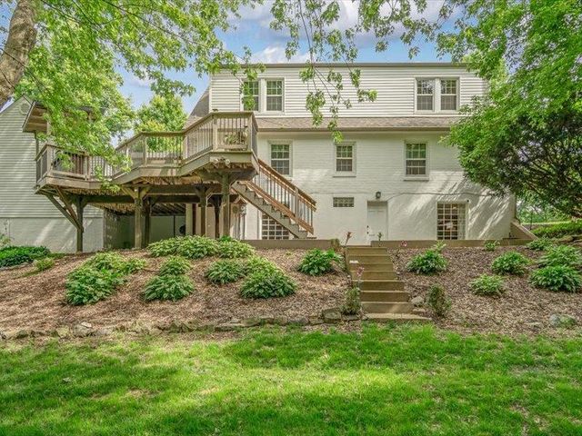 211 Country Club Lane, Belleville, IL 62223
