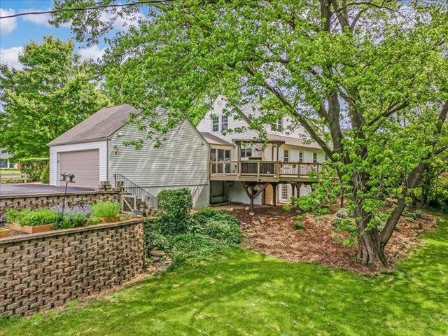 211 Country Club Lane, Belleville, IL 62223