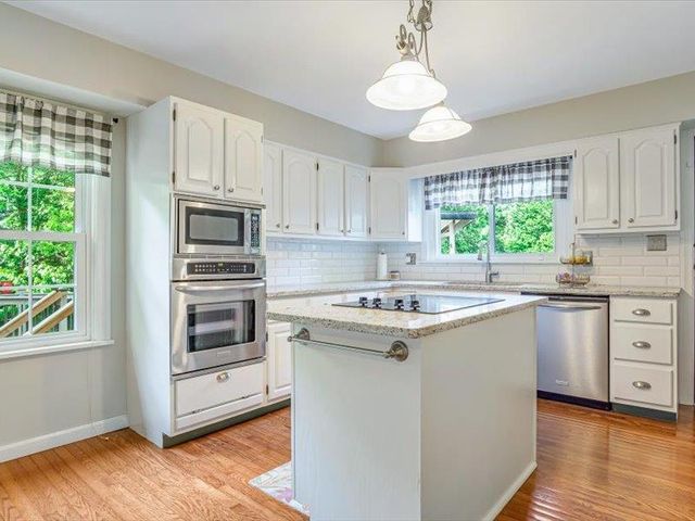 211 Country Club Lane, Belleville, IL 62223