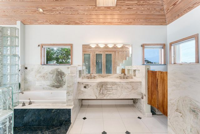 133 Sunset Drive, Lower Matecumbe, FL 33036