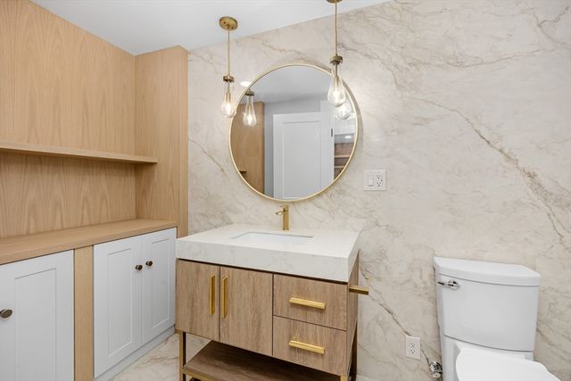 12 Daley, Hingham, MA 02043