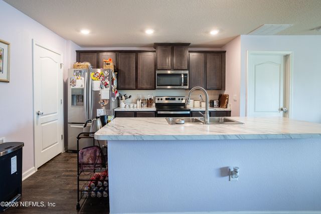 6107 BLACK STALLION Drive, Jacksonville, FL 32234