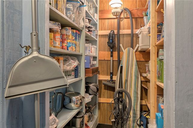 211 Abbe Place, Delmont, PA 15626