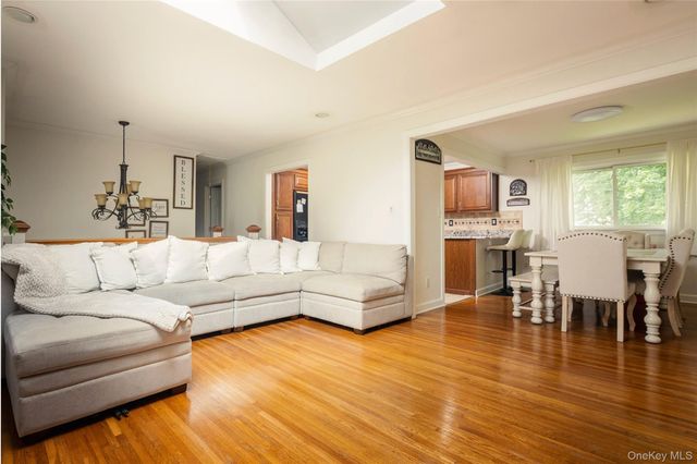 199 W Orange Street, Brentwood, NY 11717