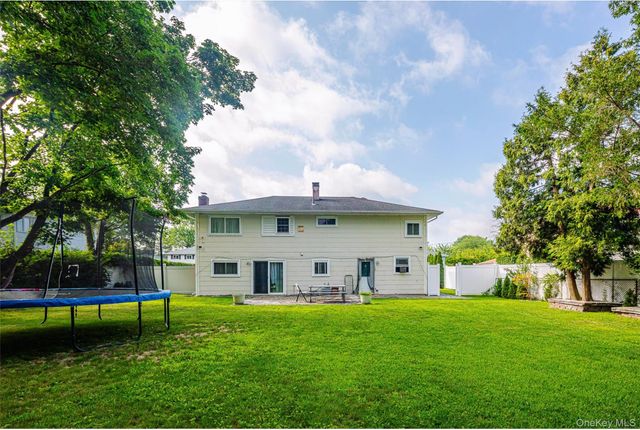 199 W Orange Street, Brentwood, NY 11717