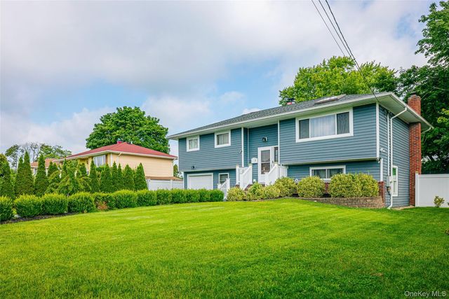 199 W Orange Street, Brentwood, NY 11717