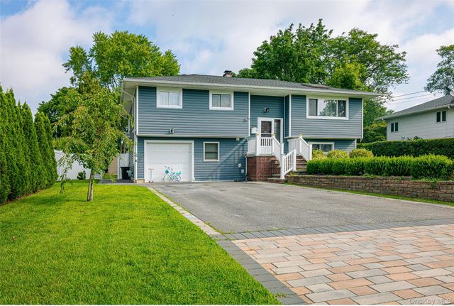 199 W Orange Street, Brentwood, NY 11717