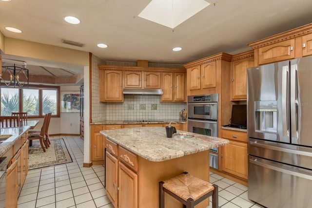 600 SOUNDVIEW DRIVE, Palm Harbor, FL 34683