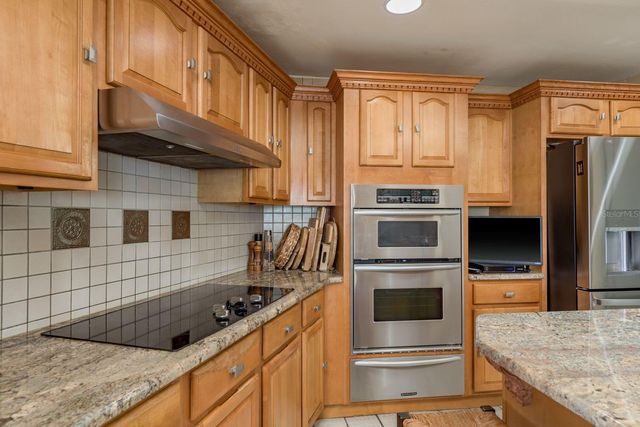 600 SOUNDVIEW DRIVE, Palm Harbor, FL 34683