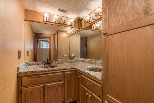 600 SOUNDVIEW DRIVE, Palm Harbor, FL 34683