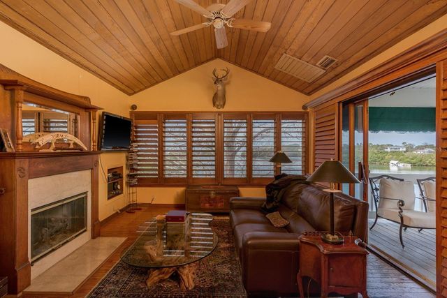 600 SOUNDVIEW DRIVE, Palm Harbor, FL 34683