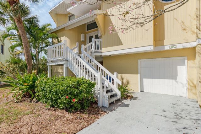 600 SOUNDVIEW DRIVE, Palm Harbor, FL 34683