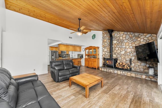 1520 Crestmont Oak Dr, Roseville, CA 95661