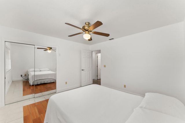 1520 Crestmont Oak Dr, Roseville, CA 95661