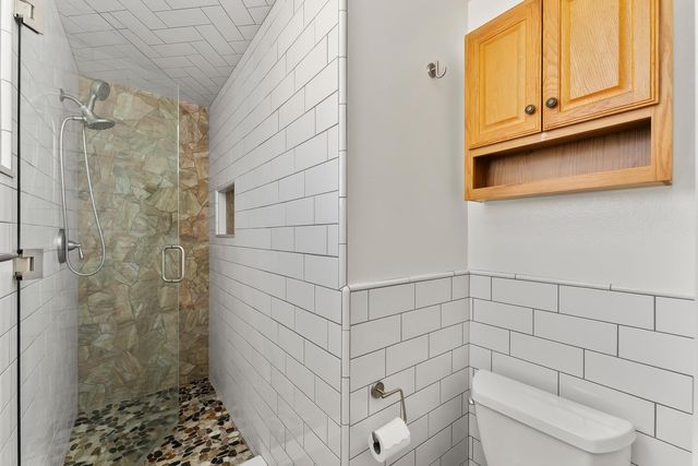 1520 Crestmont Oak Dr, Roseville, CA 95661