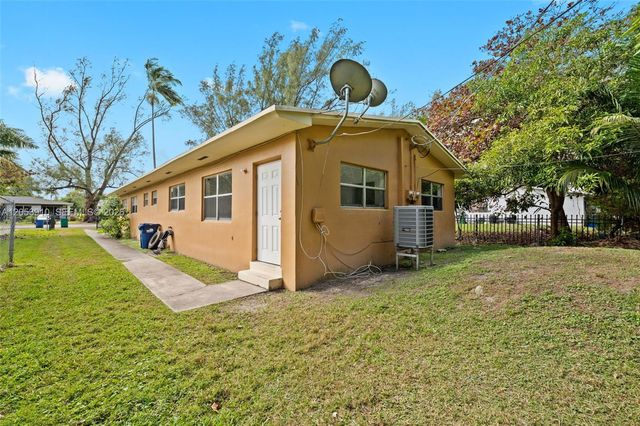 1429 NE 118th Ter, Miami, FL 33161
