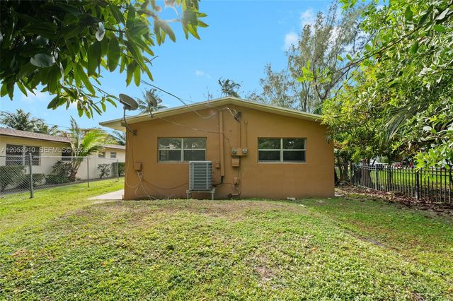 1429 NE 118th Ter, Miami, FL 33161
