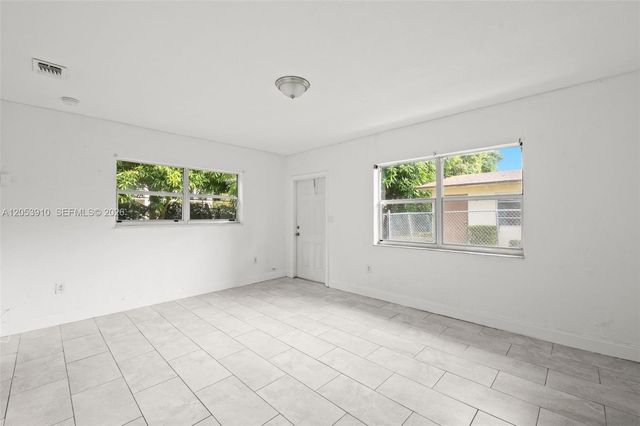 1429 NE 118th Ter, Miami, FL 33161
