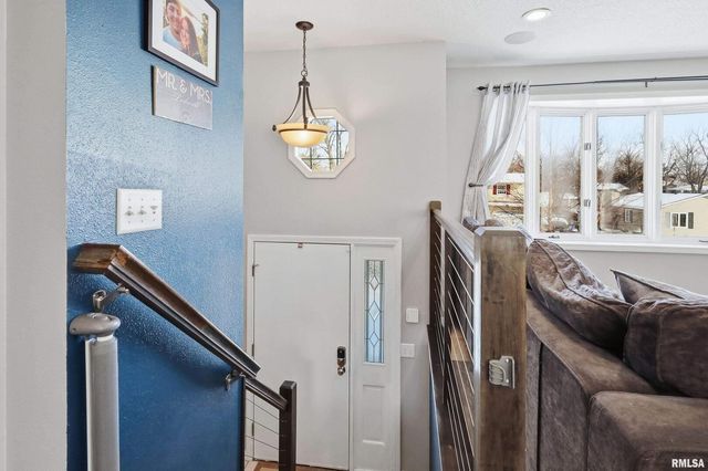 3880 TANGLEFOOT Court, Bettendorf, IA 52722