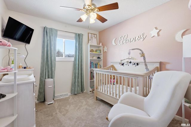 3880 TANGLEFOOT Court, Bettendorf, IA 52722