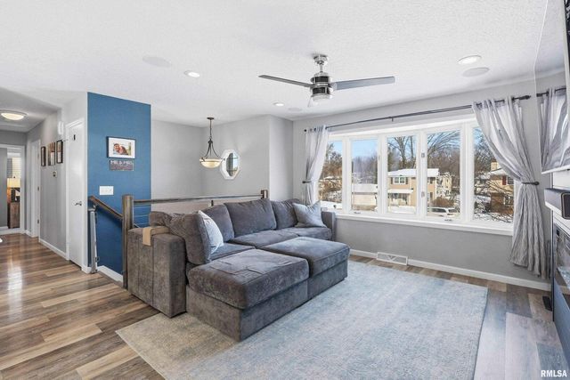 3880 TANGLEFOOT Court, Bettendorf, IA 52722