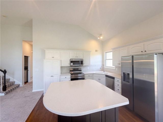 7825 W 143rd Place, Overland Park, KS 66223