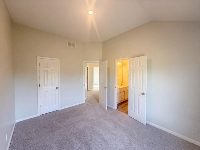 7825 W 143rd Place, Overland Park, KS 66223