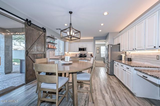 2747 W VIA BONA FORTUNA Drive, Phoenix, AZ 85086