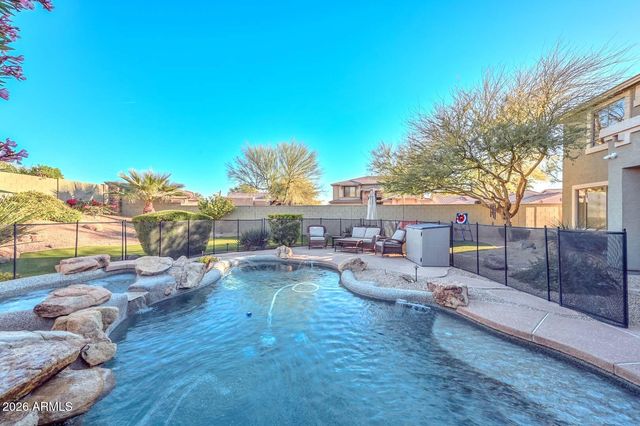 2747 W VIA BONA FORTUNA Drive, Phoenix, AZ 85086