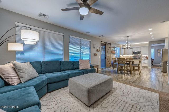 2747 W VIA BONA FORTUNA Drive, Phoenix, AZ 85086