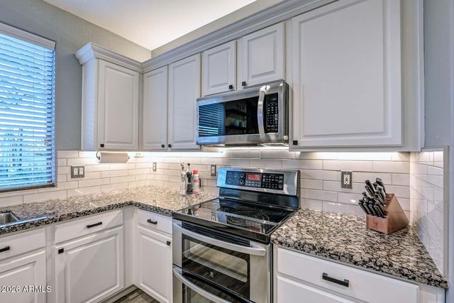 2747 W VIA BONA FORTUNA Drive, Phoenix, AZ 85086