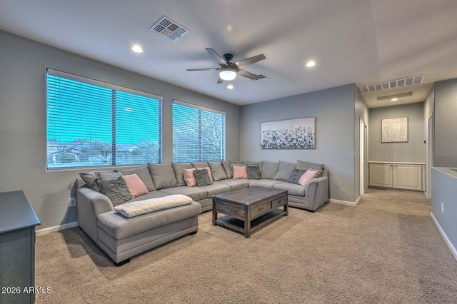 2747 W VIA BONA FORTUNA Drive, Phoenix, AZ 85086