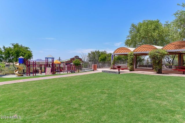 2747 W VIA BONA FORTUNA Drive, Phoenix, AZ 85086