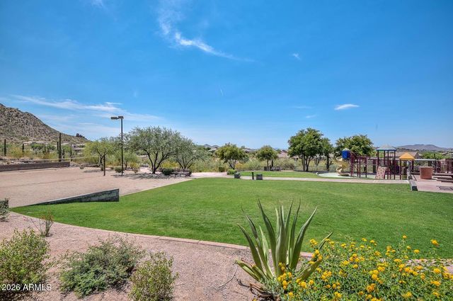 2747 W VIA BONA FORTUNA Drive, Phoenix, AZ 85086