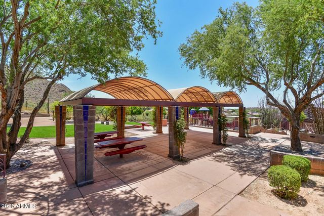 2747 W VIA BONA FORTUNA Drive, Phoenix, AZ 85086