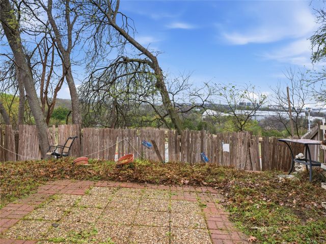 1301 McKie CV, Austin, TX 78752