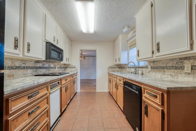 31 Stonegate, Longview, TX 75605