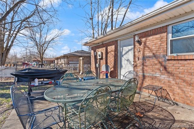 310 Lynn Lane, Charlestown, IN 47111