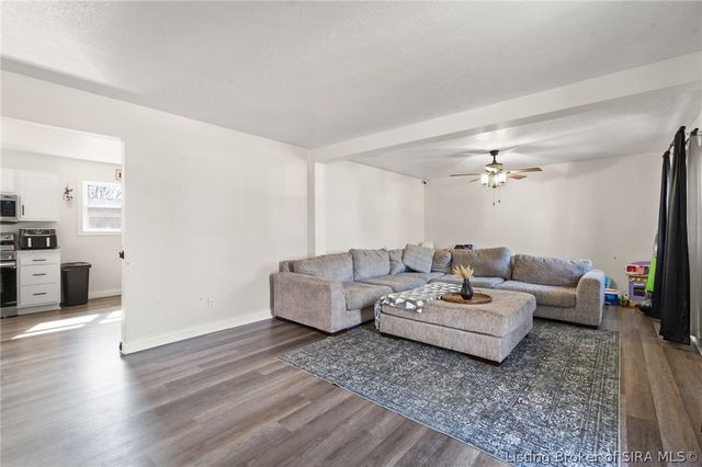 310 Lynn Lane, Charlestown, IN 47111