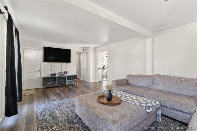 310 Lynn Lane, Charlestown, IN 47111