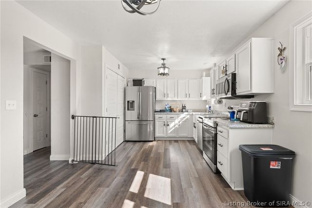 310 Lynn Lane, Charlestown, IN 47111