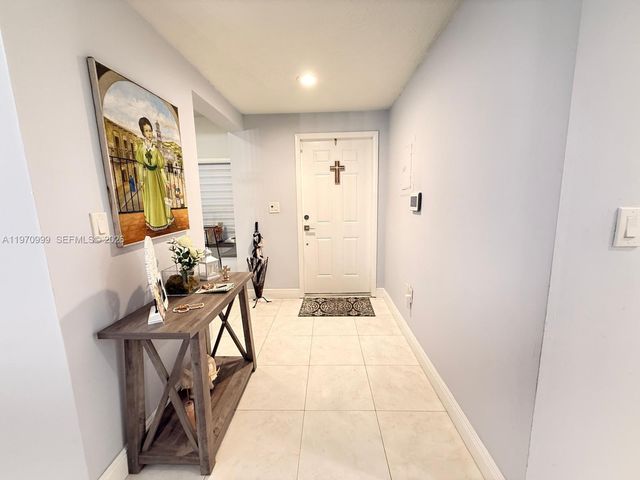 13044 SW 88th Ter N 105, Miami, FL 33186