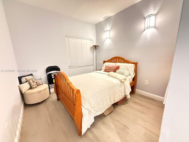 13044 SW 88th Ter N 105, Miami, FL 33186