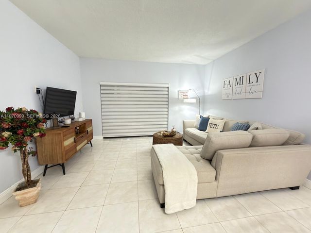 13044 SW 88th Ter N 105, Miami, FL 33186