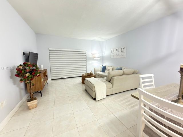 13044 SW 88th Ter N 105, Miami, FL 33186