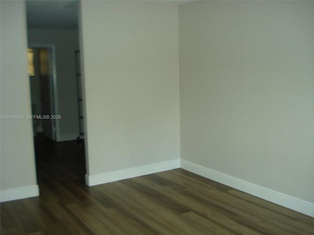 408 NW 68th Ave 209, Plantation, FL 33317